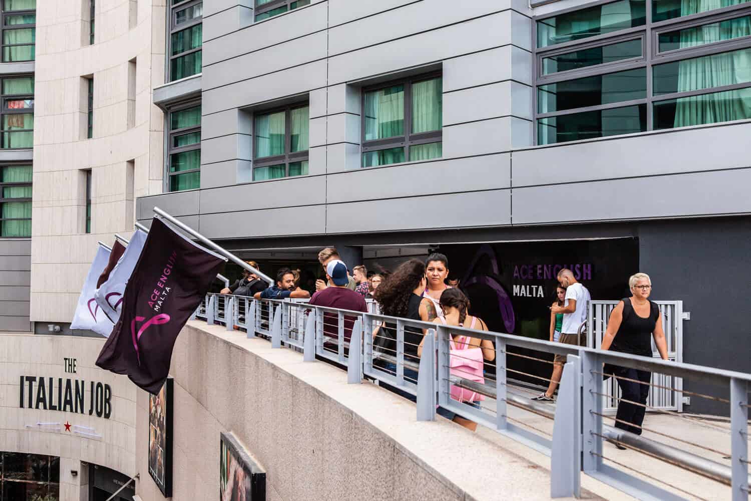 Kariyerinizde Fark Yaratın: Ace Dil Okulu İş İngilizcesi Programının Avantajları Nelerdir?